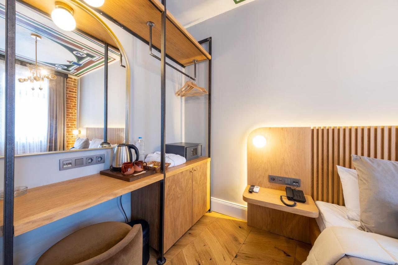 Hotel Balo Istanbul Bagian luar foto