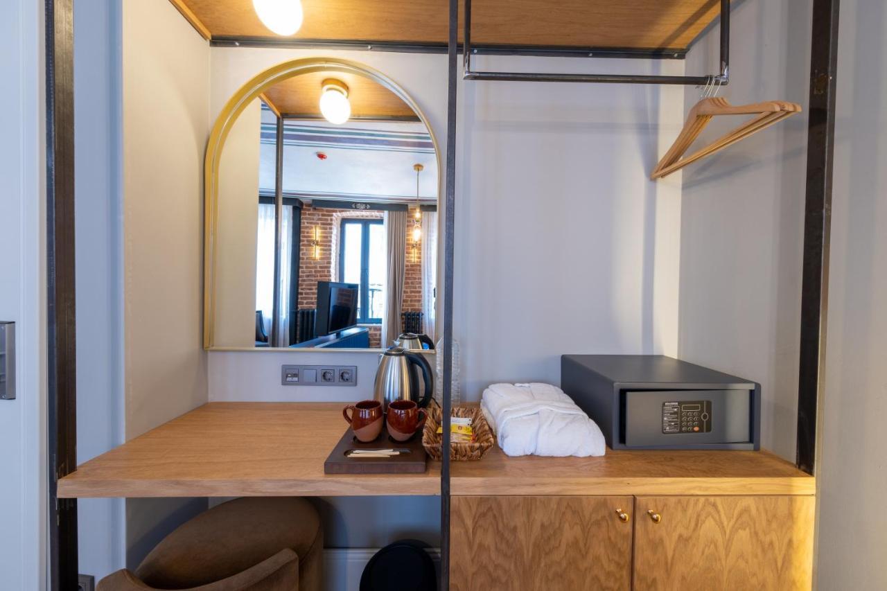 Hotel Balo Istanbul Bagian luar foto